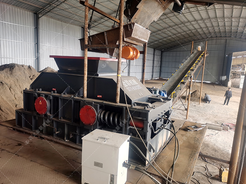 鵝卵石對輥破碎機介紹,為什么選擇金聯(lián)機械? 鵝卵石對輥破碎機介紹,為什么選擇金聯(lián)機械?